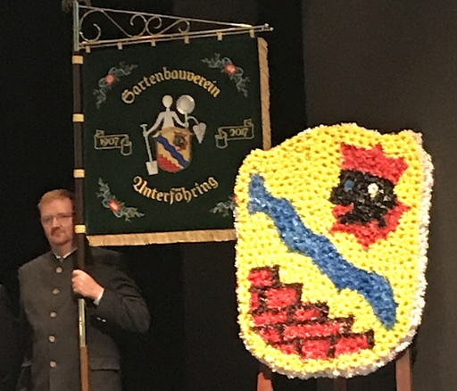 Standarte und Wappen